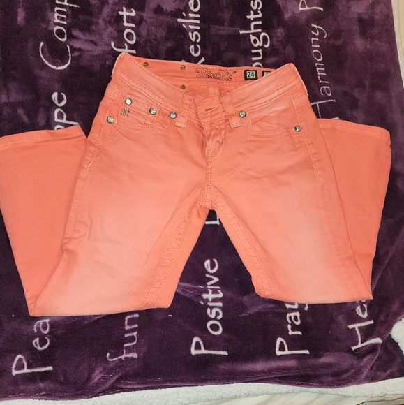 Miss Me Coral Pink Rhinestone Embellished Capri / Mid Rise Jeans 24 - Picture 3 of 9